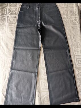 AKIRA Black Faux Leather Straight Leg Pants Woman's XL
